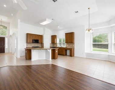 10057 Wyndbrook Drive - Photo Thumbnail 4