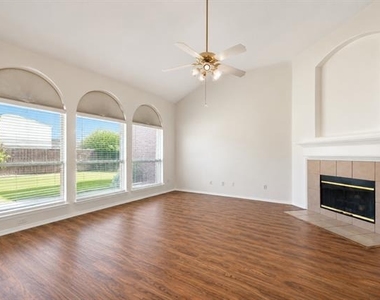 10057 Wyndbrook Drive - Photo Thumbnail 6