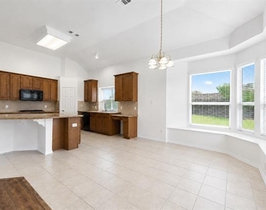 10057 Wyndbrook Drive - Photo Thumbnail 8