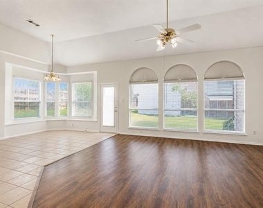 10057 Wyndbrook Drive - Photo Thumbnail 11