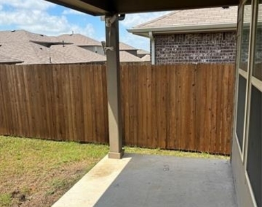 4624 Verdin Street - Photo Thumbnail 16