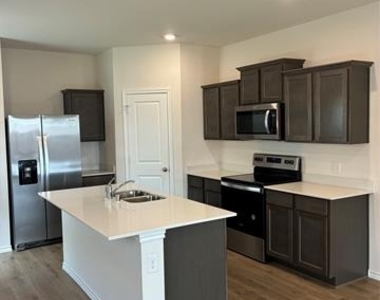 4624 Verdin Street - Photo Thumbnail 5
