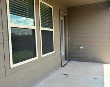 4624 Verdin Street - Photo Thumbnail 17