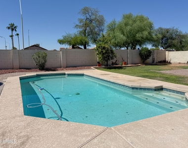 1249 W Kelly Lane - Photo Thumbnail 26