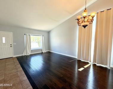 1249 W Kelly Lane - Photo Thumbnail 4