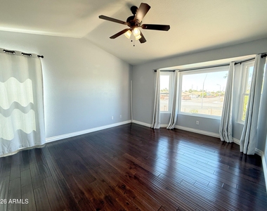 1249 W Kelly Lane - Photo Thumbnail 12