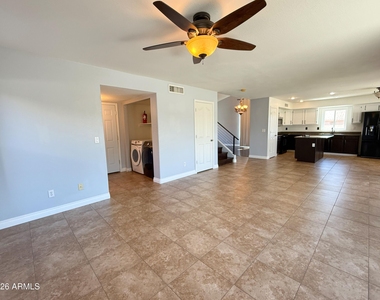 1249 W Kelly Lane - Photo Thumbnail 8