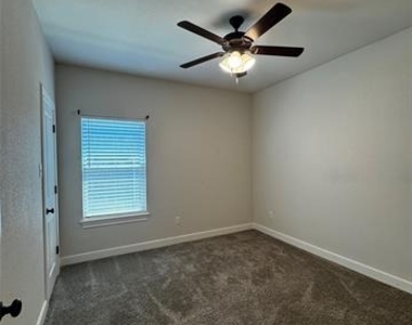 331 Sophia Lane - Photo Thumbnail 25