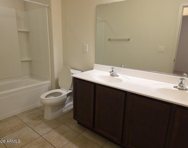 16416 W Cottontail Lane - Photo Thumbnail 13