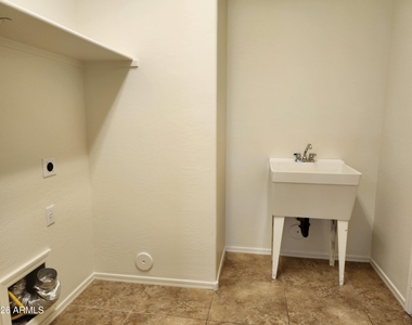 17938 W Port Royale Lane - Photo Thumbnail 19