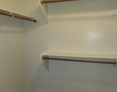 17938 W Port Royale Lane - Photo Thumbnail 14