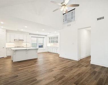 4023 Anglers Way - Photo Thumbnail 4