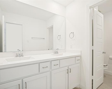 4023 Anglers Way - Photo Thumbnail 9