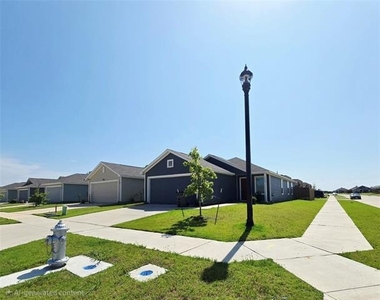 1230 Cherrybark Drive - Photo Thumbnail 2