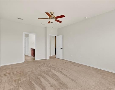 2717 Strand Lane - Photo Thumbnail 19