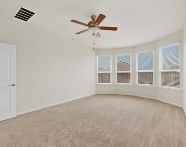 2717 Strand Lane - Photo Thumbnail 18