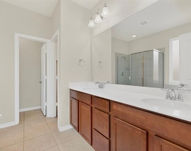 2717 Strand Lane - Photo Thumbnail 20