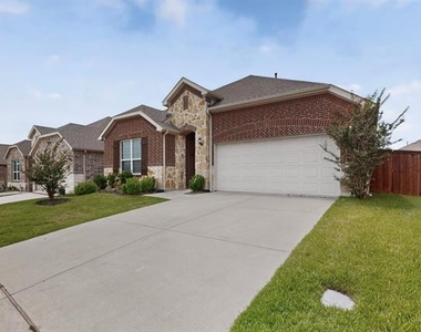 2717 Strand Lane - Photo Thumbnail 3