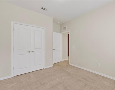 2717 Strand Lane - Photo Thumbnail 32