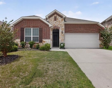 2717 Strand Lane - Photo Thumbnail 5