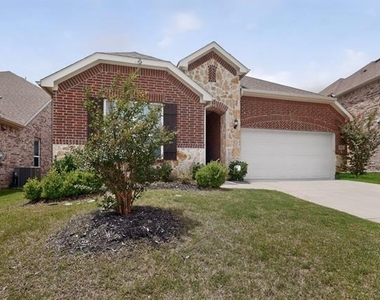 2717 Strand Lane - Photo Thumbnail 4