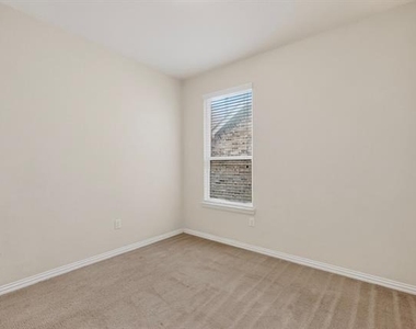 2717 Strand Lane - Photo Thumbnail 31