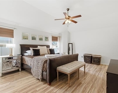 10537 Matador Drive - Photo Thumbnail 28