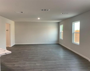 7336 Tin Star Drive - Photo Thumbnail 1