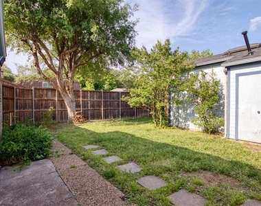 3809 Graphic Place - Photo Thumbnail 29