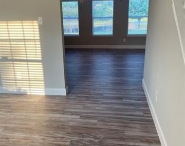 8007 Galley Street - Photo Thumbnail 3