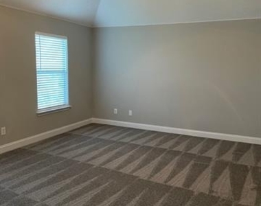 8007 Galley Street - Photo Thumbnail 19