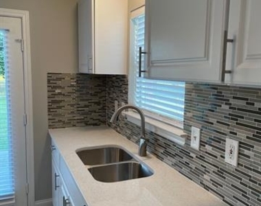8007 Galley Street - Photo Thumbnail 11