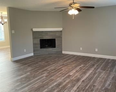 8007 Galley Street - Photo Thumbnail 5