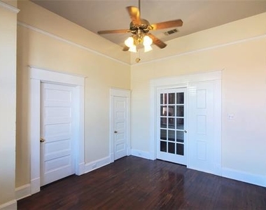 109 Nw 20th Street - Photo Thumbnail 11