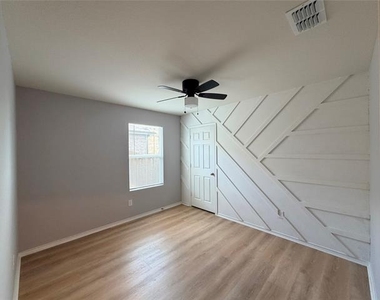 9108 Lookout Point - Photo Thumbnail 14