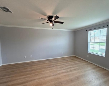 9108 Lookout Point - Photo Thumbnail 11
