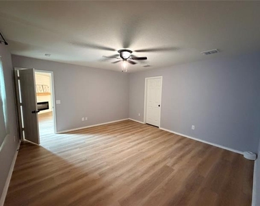 9108 Lookout Point - Photo Thumbnail 4