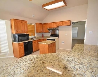 6000 Arlington Drive - Photo Thumbnail 3