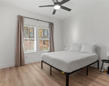 246 Karen Drive - Photo Thumbnail 14