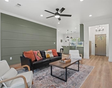 246 Karen Drive - Photo Thumbnail 4