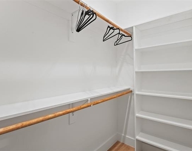 246 Karen Drive - Photo Thumbnail 11