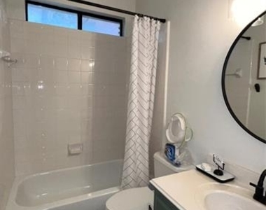 5 Parkway Court - Photo Thumbnail 8