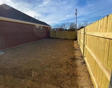 1709 Wright Street - Photo Thumbnail 14