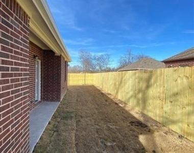 1709 Wright Street - Photo Thumbnail 13
