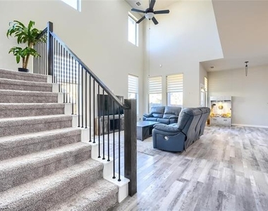 3300 Hawkins Avenue - Photo Thumbnail 4