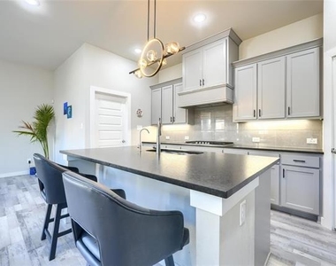 3300 Hawkins Avenue - Photo Thumbnail 12