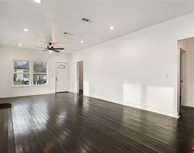 1106 W Chestnut Street - Photo Thumbnail 17