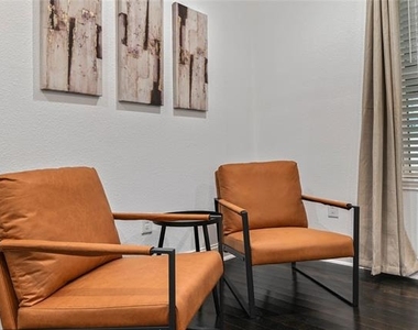 1106 W Chestnut Street - Photo Thumbnail 31