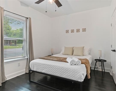 1106 W Chestnut Street - Photo Thumbnail 27
