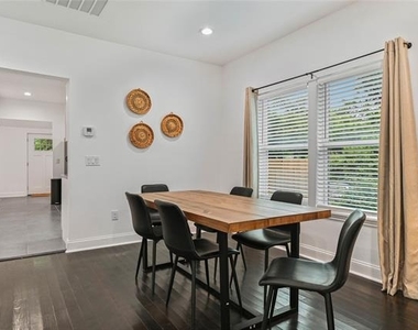 1106 W Chestnut Street - Photo Thumbnail 23